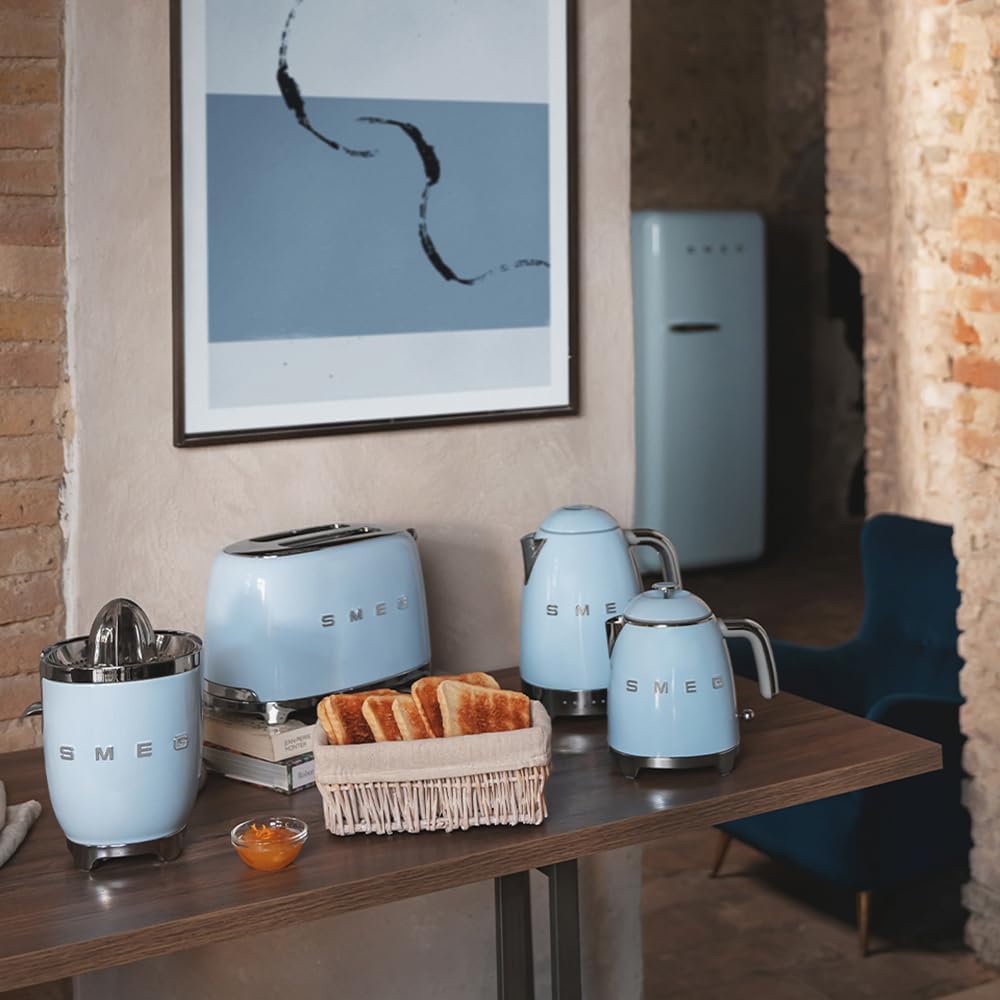SMEG KLF04PB Retro Style Electric Kettle Variable Temperatur - Baby Blue