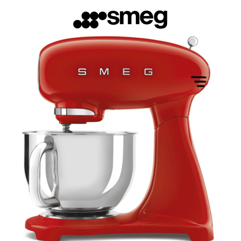 SMEG عجان قائم احمر 800 واط – 4.8 لتر