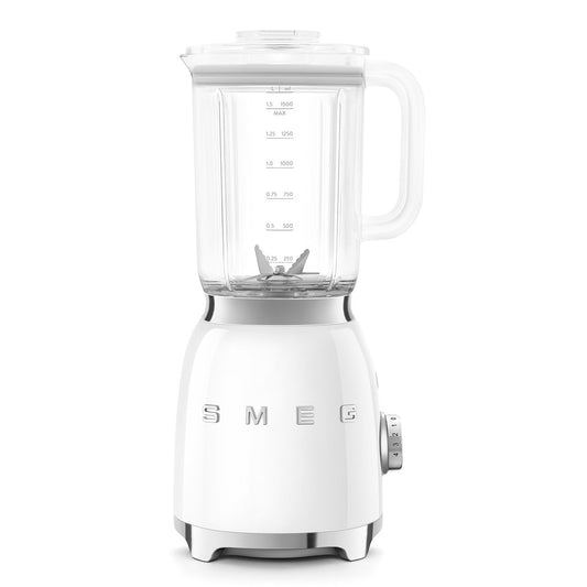 خلاط Smeg BLF03WH Blender – قوة 800 وات بتصميم ريترو إيطالي وسعة 1.5 لتر