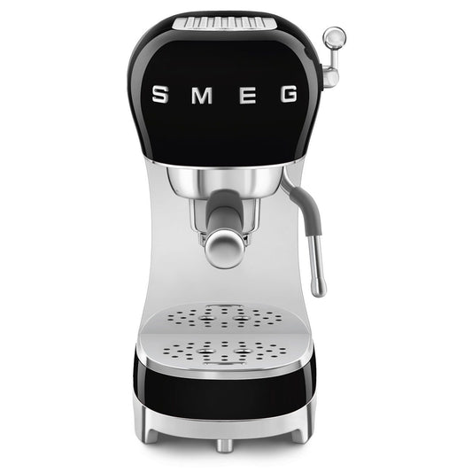 ماكينة إسبرسو SMEG ECF02BLEU – أفضل آلة لصنع القهوة المنزلية بطابع عتيق وأداء احترافي