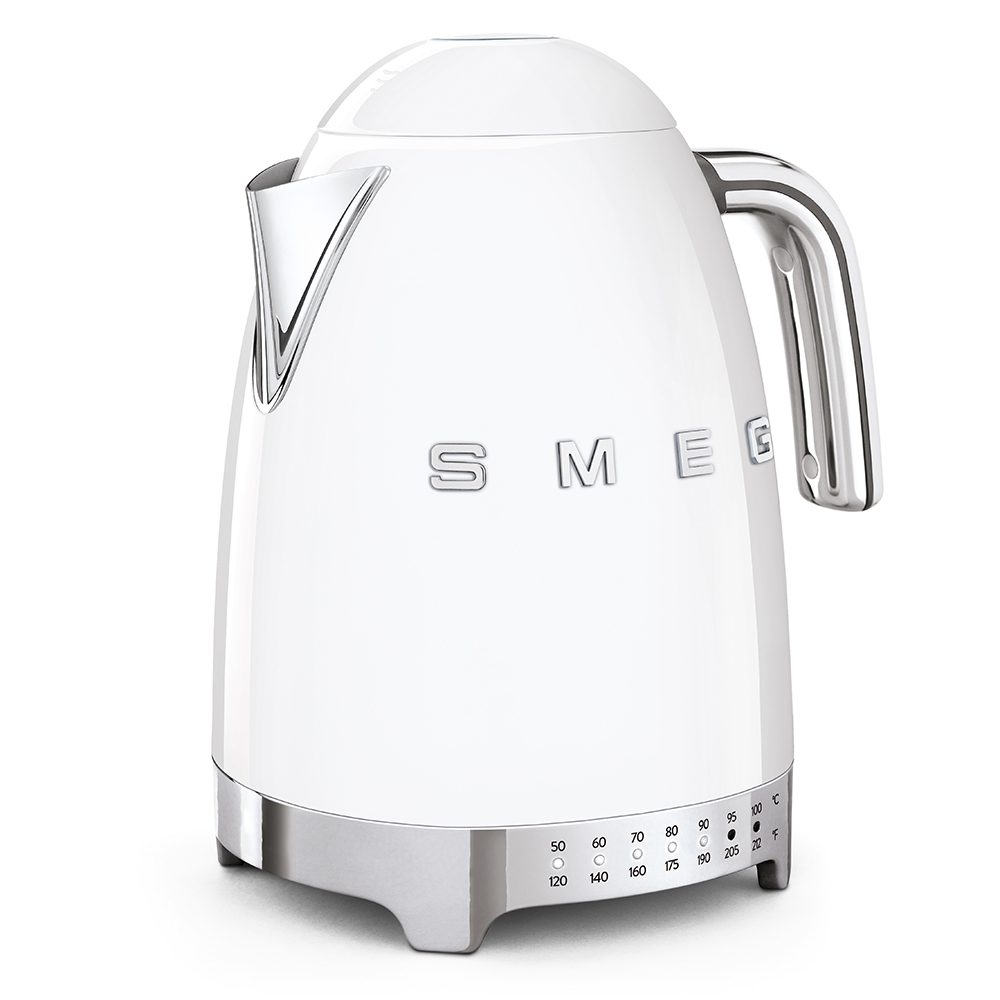 غلاية SMEG KLF04WH باللون الأبيض – أناقة وتصميم إيطالي لتحضير الشاي والقهوة